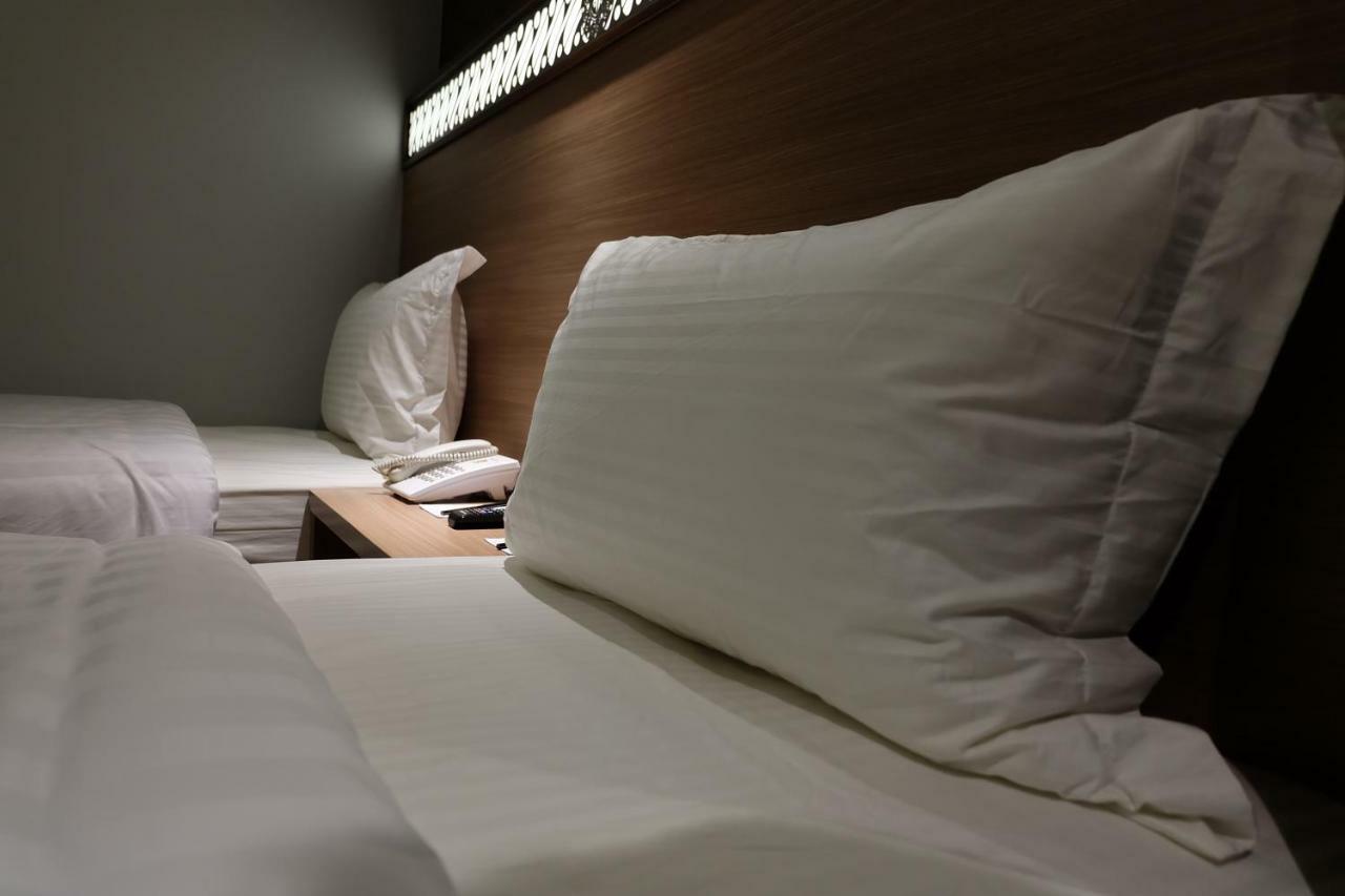 Wirton Seminyak Hotel Денпасар Екстериор снимка