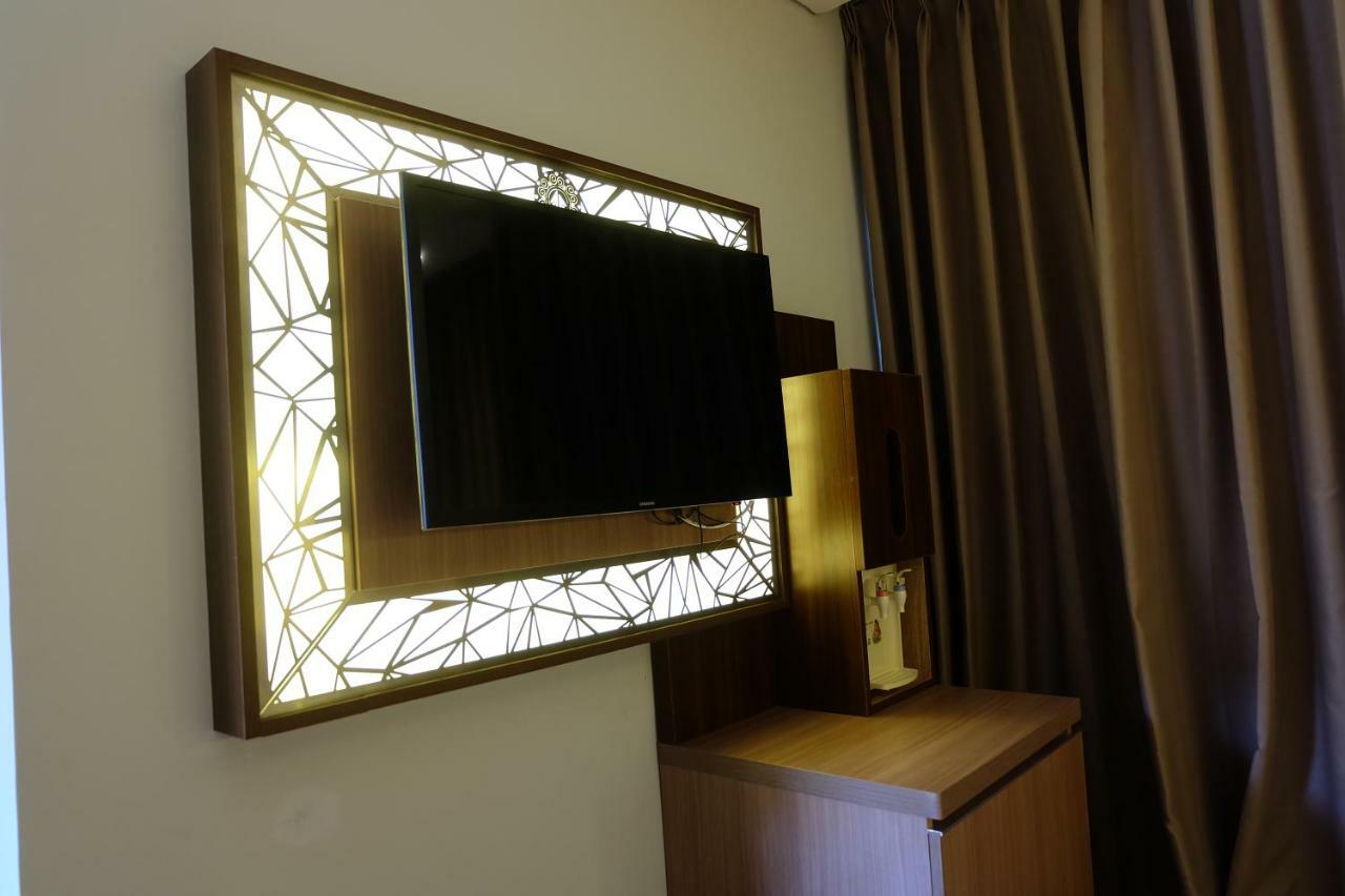 Wirton Seminyak Hotel Денпасар Екстериор снимка
